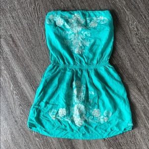 BillaBong swimsuit cover up. Size M